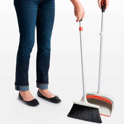 Escombra amb pala recollidora extensible Oxo