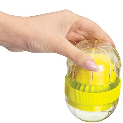 Espremedor mini de pl�stic amb tapa