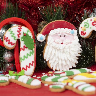 Set 2 talladors galetes plàstic Pare Noel i Bastó