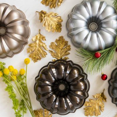 Motllo pasts Nordic Ware Original Bundt bronze