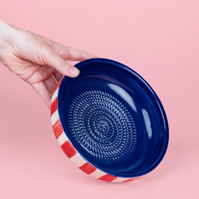 Plat ratllador Estiu gran 19 cm