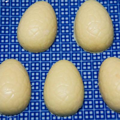 Molde Mona Pascua chocolate Huevo grabado rombos