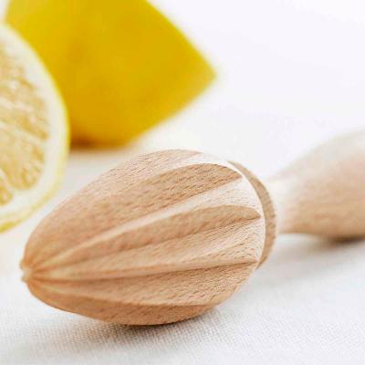 Exprimidor limones de madera