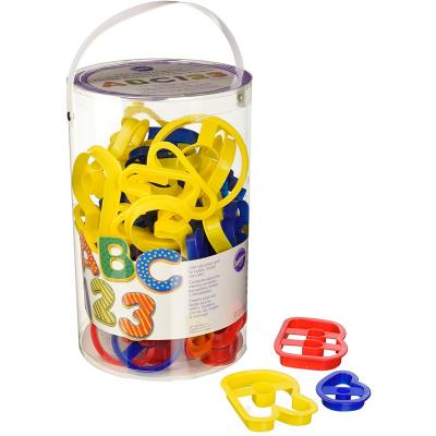 Juego 50 cortadores galletas n�meros y letras