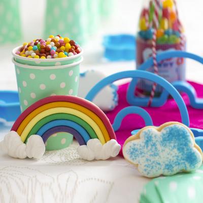 Set 2 cortadores galletas pl�stico Nube y Arociris