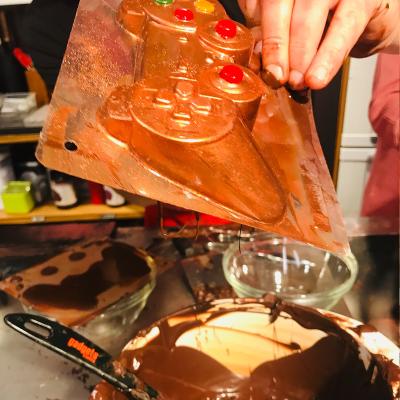 Molde Mona Pascua chocolate Mando videojuego