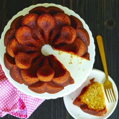 Molde pastel Nordic Ware Magnolia Bundt copper