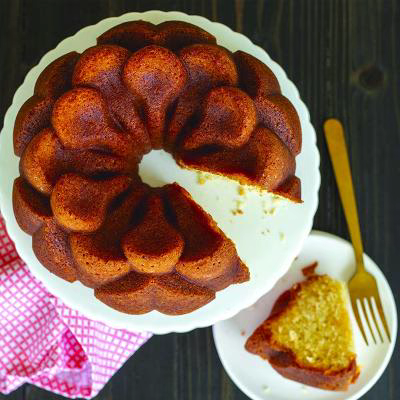 Molde pastel Nordic Ware Magnolia Bundt copper
