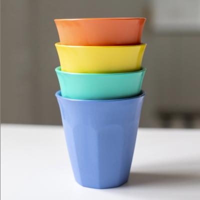 1x Vaso Koziol Nora reutilizable
