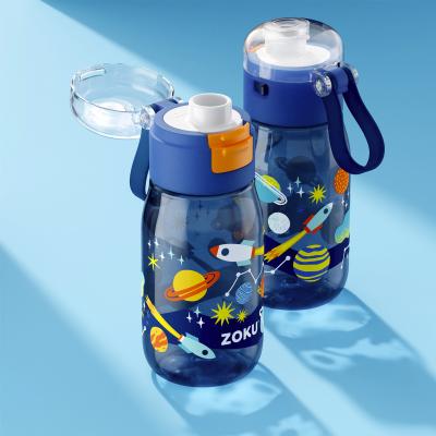 Botella Zoku Flip infantil 475 ml cohetes azul