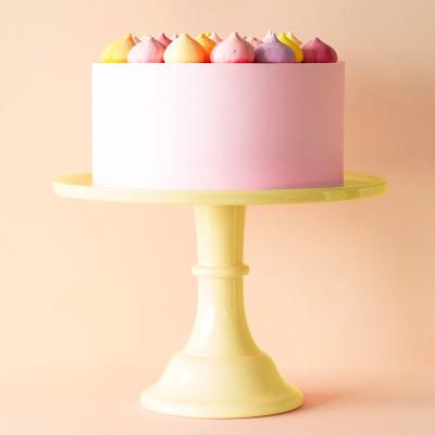 Expositor para pasteles grande amarillo