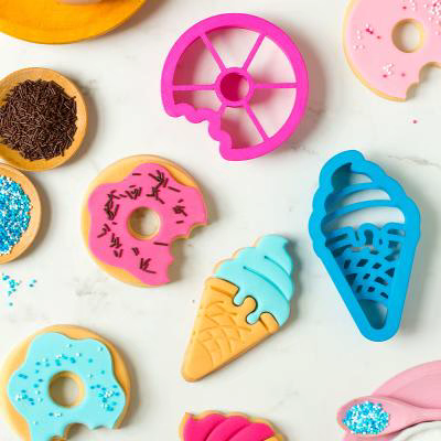 Set 2 cortadores galletas pl�stico Helados