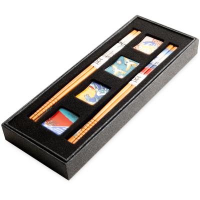 4 pares palillos con 4 soportes japo