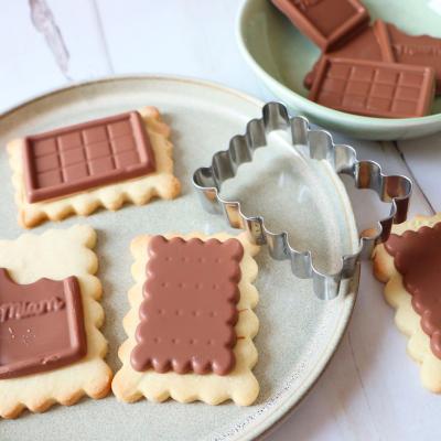 Set cortador galletas Biscuit y molde chocolate