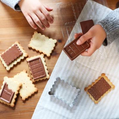 Set cortador galletas Biscuit y molde chocolate