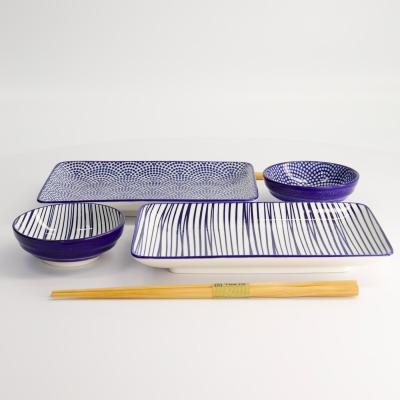 Set sushi 4 piezas y palillos l�neas y dots