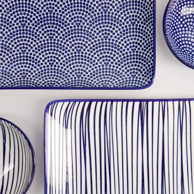 Set sushi 4 piezas y palillos l�neas y dots