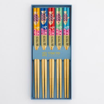 5 pares palillos japoneses pez Koinobori