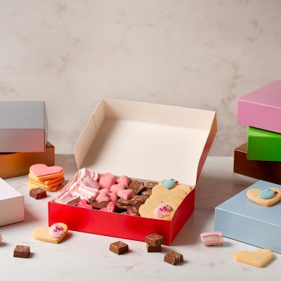 Caja para pasteles y dulces 23x16x5 Plata