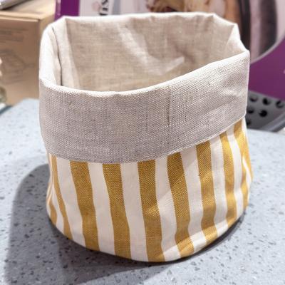 Panera grande Lino-alg 17x18 cm Squares mostaza