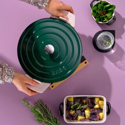 Cazuela hierro fundido esmaltada con tapa verde